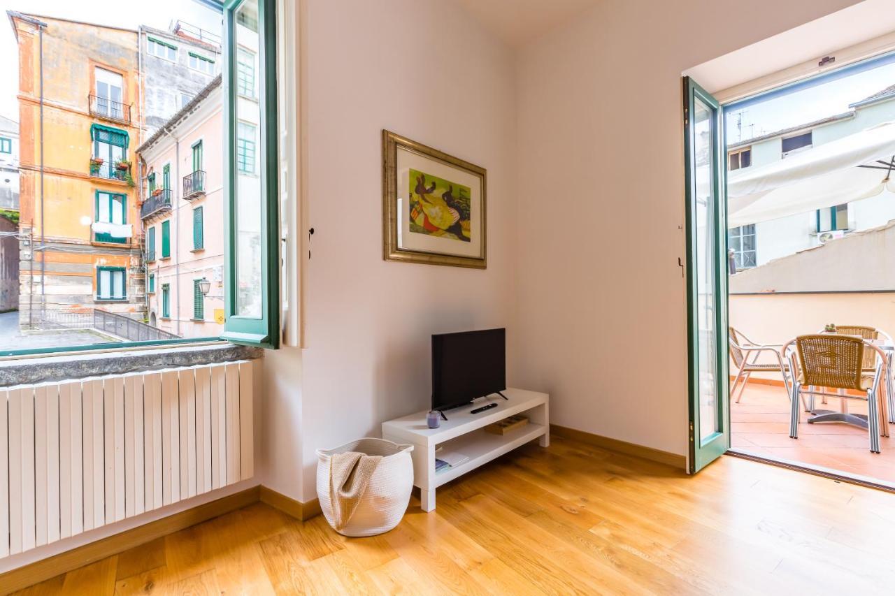 Ferienwohnung Starhost - Terazza Barbuti Salerno Exterior foto